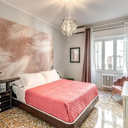 Domus Lucianae Family & Group Comfort, Few Min From Colosseum 罗马